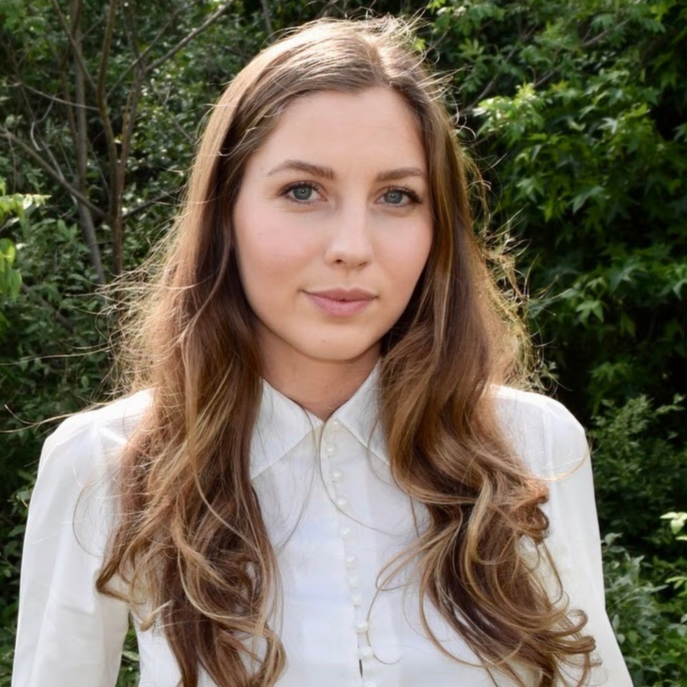 Meet your Posher, Chloe